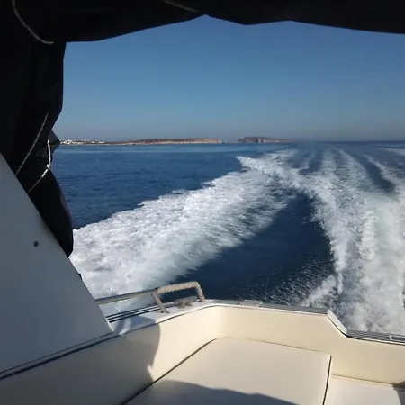 Διαμέρισμα Meltemi2 *